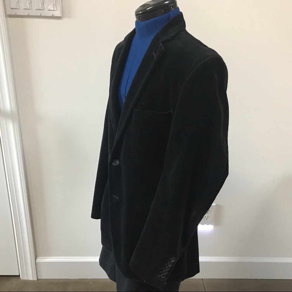 Zara Men’s black velvet blazer